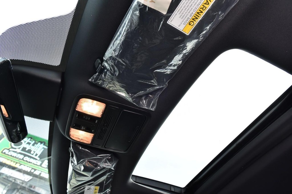 Honda Odyssey Vehicle Full-screen Gallery Image 25