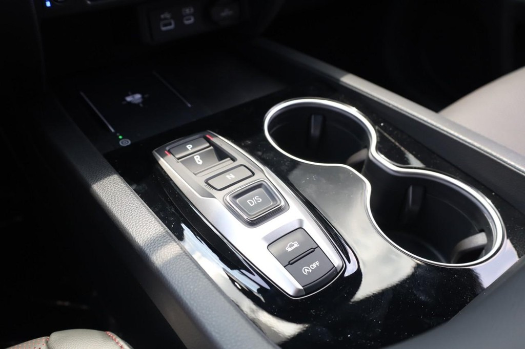 Honda Ridgeline Vehicle Full-screen Gallery Image 15