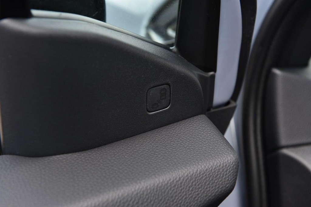 Honda Ridgeline Vehicle Image 12