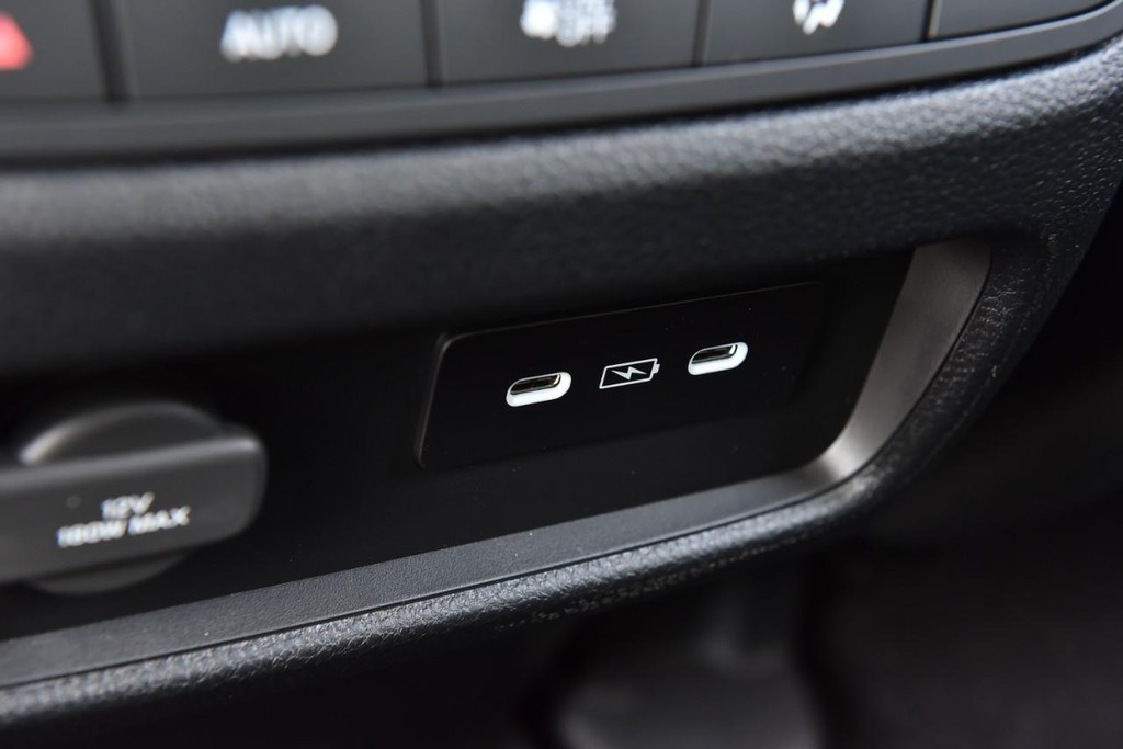 Honda Ridgeline Vehicle Image 30