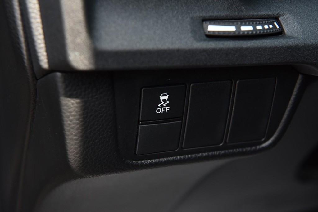 Honda CR-V Hybrid Vehicle Image 10