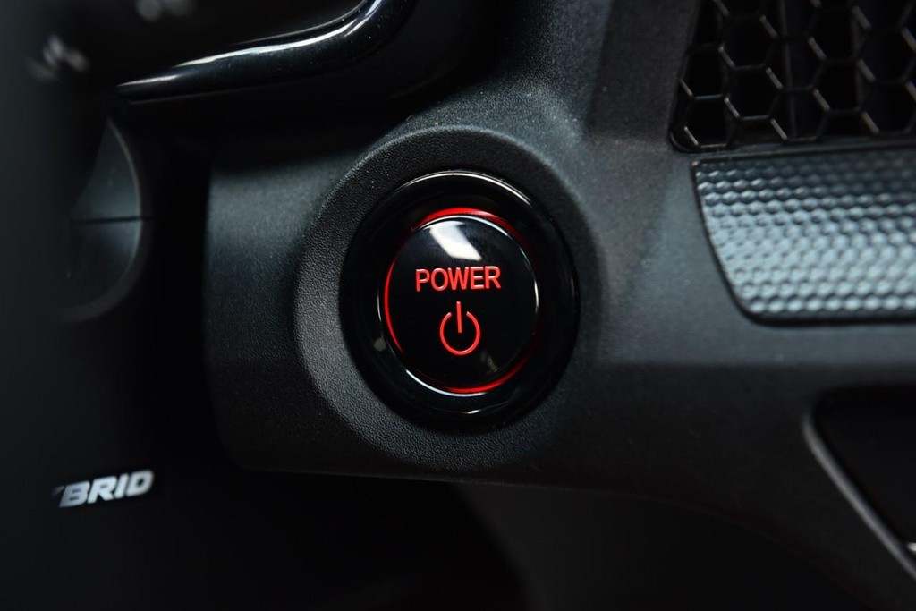 Honda CR-V Hybrid Vehicle Image 18