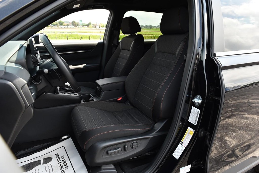 Honda CR-V Hybrid Vehicle Image 20