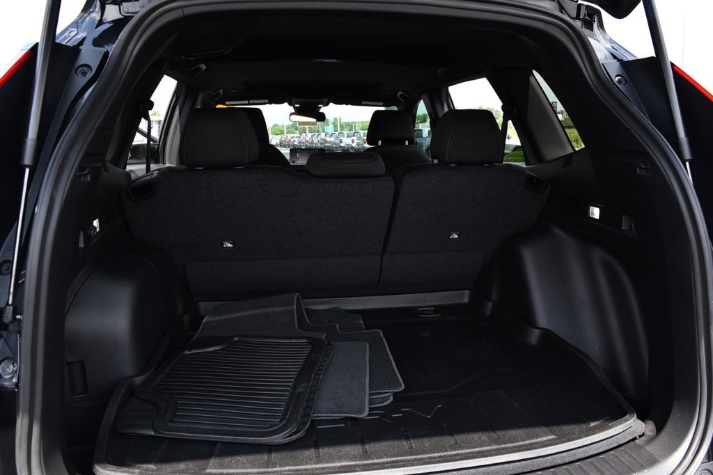 Honda CR-V Hybrid Vehicle Image 26