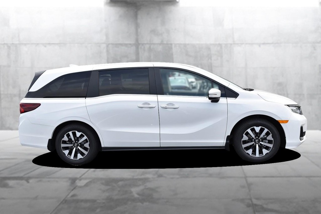 Honda Odyssey Vehicle Full-screen Gallery Image 5