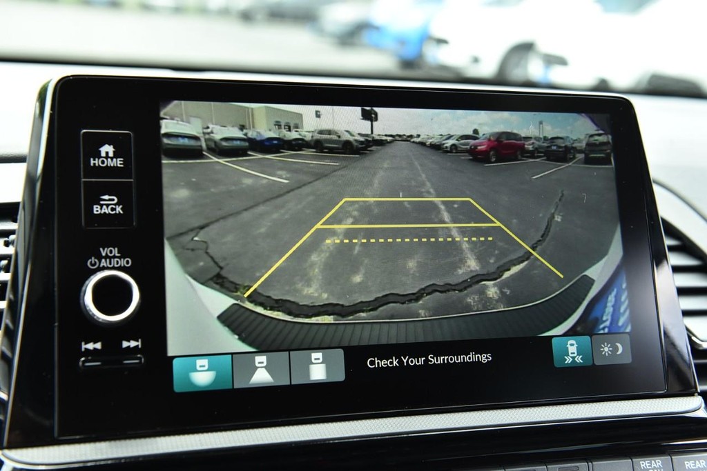 Honda Odyssey Vehicle Full-screen Gallery Image 13