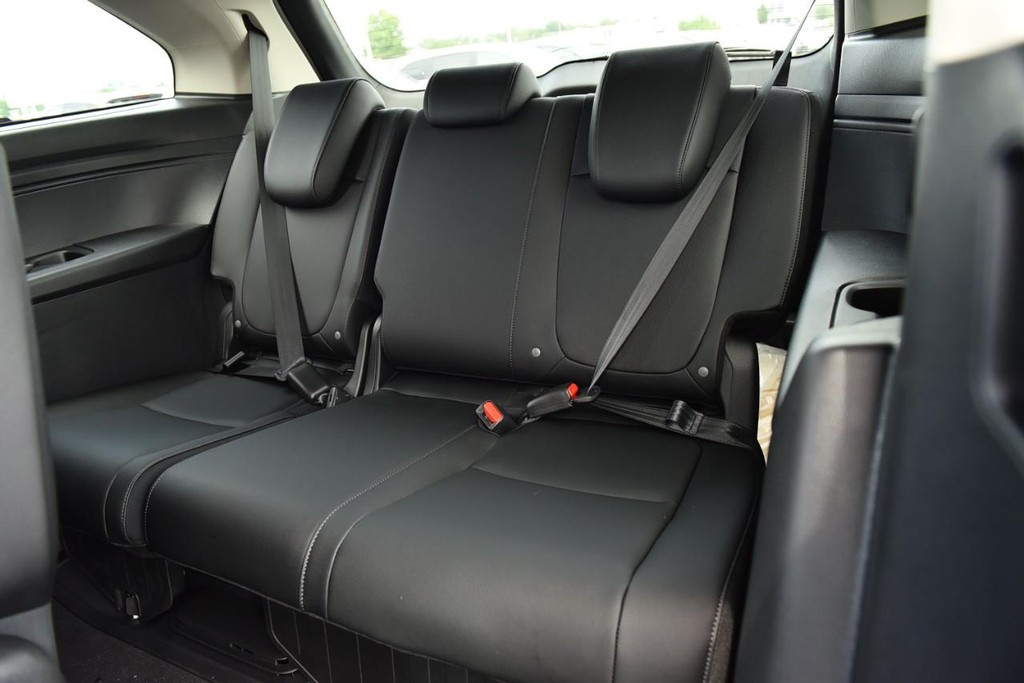 Honda Odyssey Vehicle Full-screen Gallery Image 30