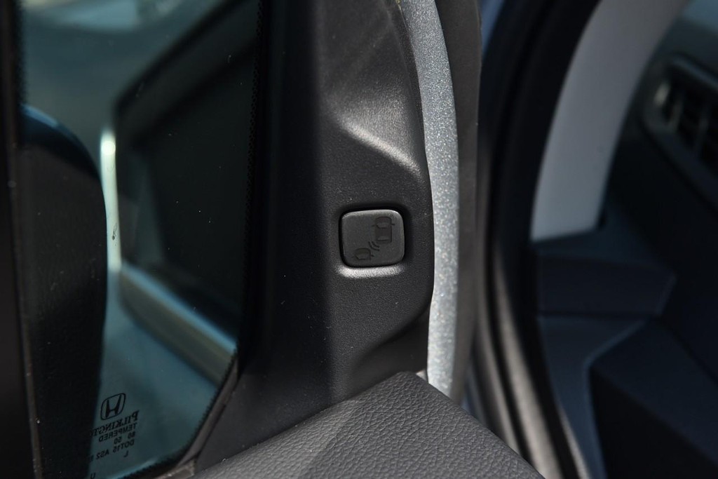 Honda Odyssey Vehicle Full-screen Gallery Image 10