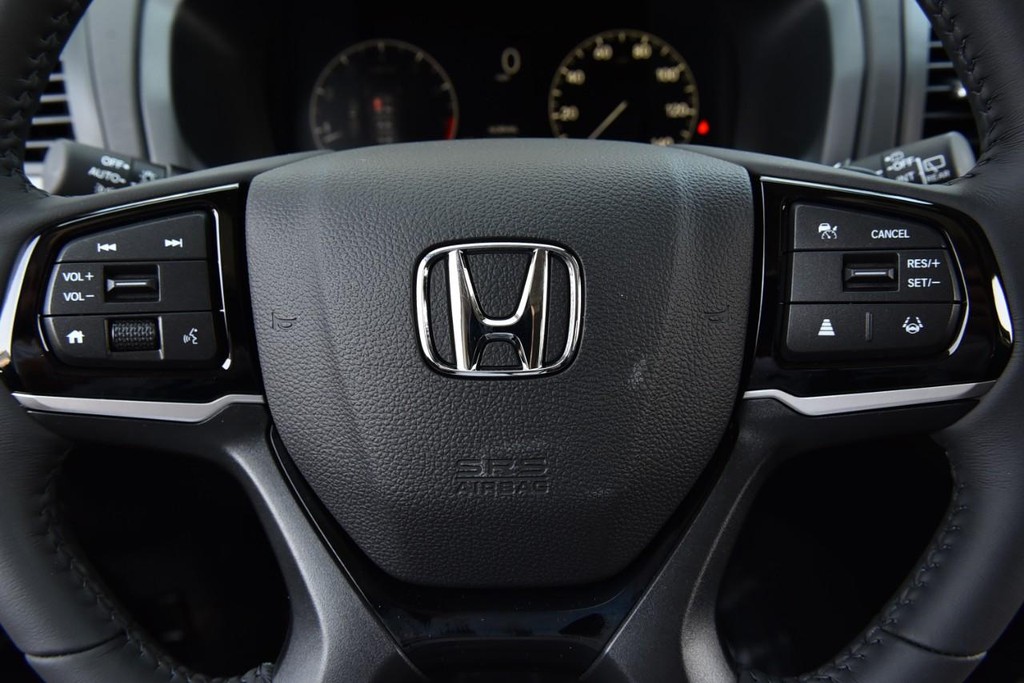 Honda Odyssey Vehicle Full-screen Gallery Image 22