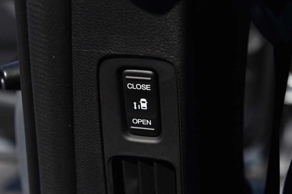 Honda Odyssey Vehicle Full-screen Gallery Image 30