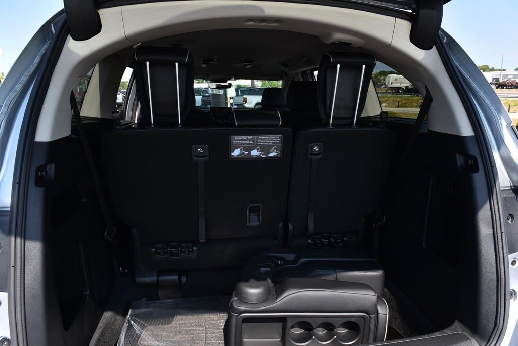Honda Odyssey Vehicle Full-screen Gallery Image 32