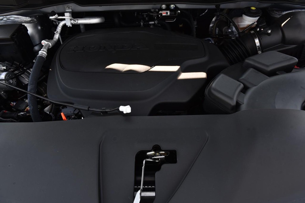 Honda Odyssey Vehicle Full-screen Gallery Image 34