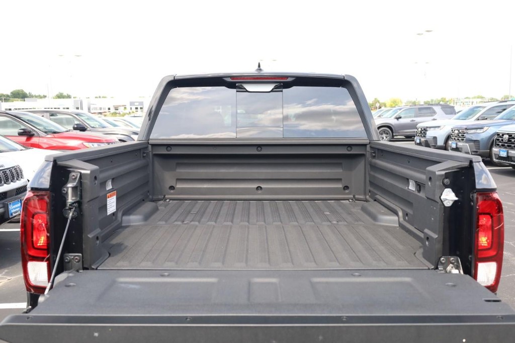 Honda Ridgeline Vehicle Full-screen Gallery Image 7