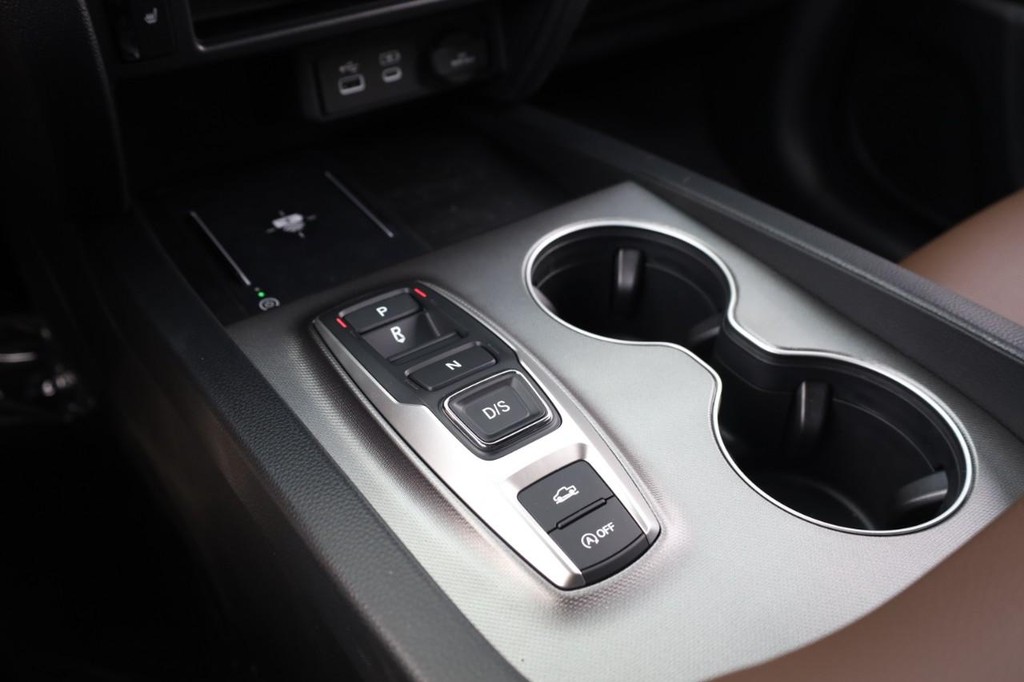 Honda Ridgeline Vehicle Full-screen Gallery Image 15