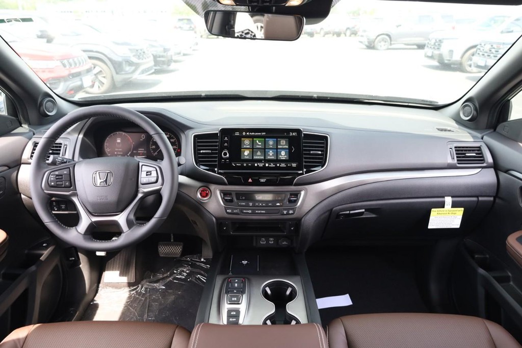 Honda Ridgeline Vehicle Full-screen Gallery Image 20