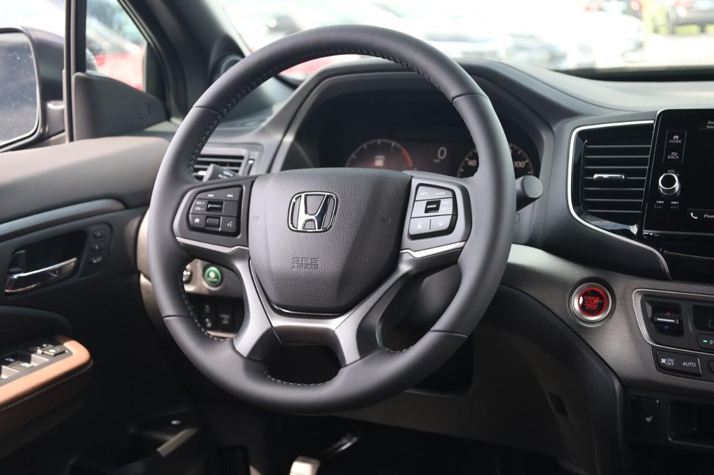 Honda Ridgeline Vehicle Full-screen Gallery Image 21