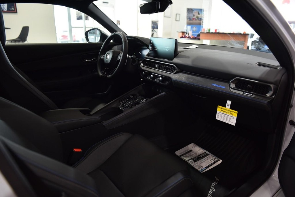 Honda Prelude Vehicle Full-screen Gallery Image 5