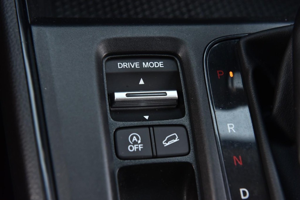 Honda CR-V Vehicle Image 17