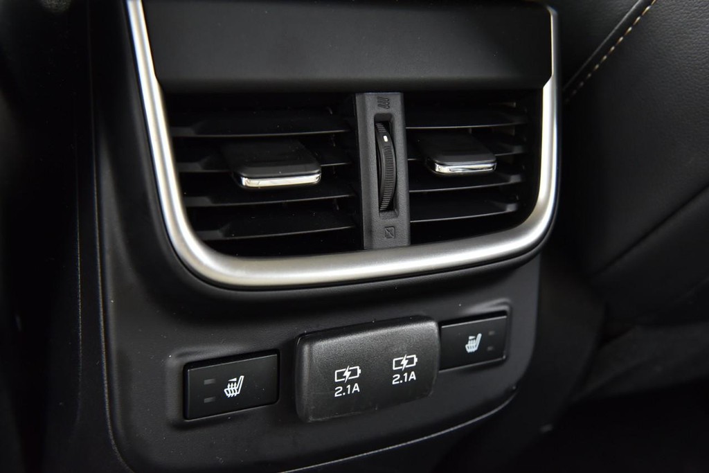 Subaru Outback Vehicle Image 24