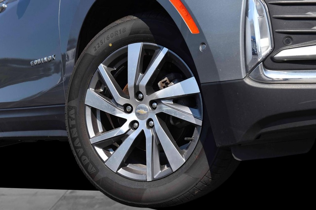 Chevrolet Equinox Vehicle Full-screen Gallery Image 03