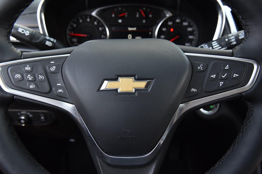 Chevrolet Equinox Vehicle Full-screen Gallery Image 23