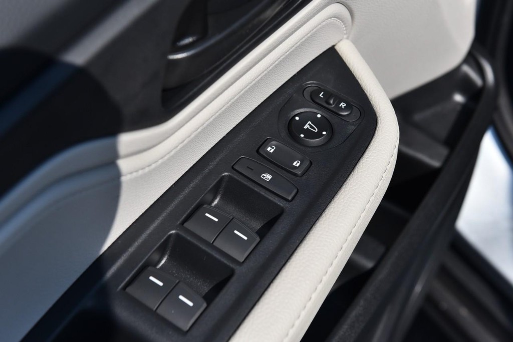 Honda Odyssey Vehicle Full-screen Gallery Image 8