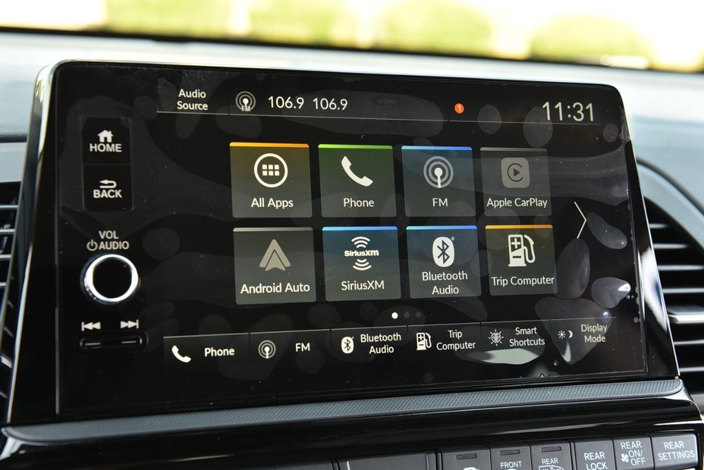 Honda Odyssey Vehicle Full-screen Gallery Image 15
