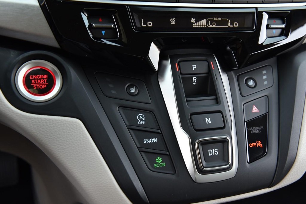 Honda Odyssey Vehicle Full-screen Gallery Image 17