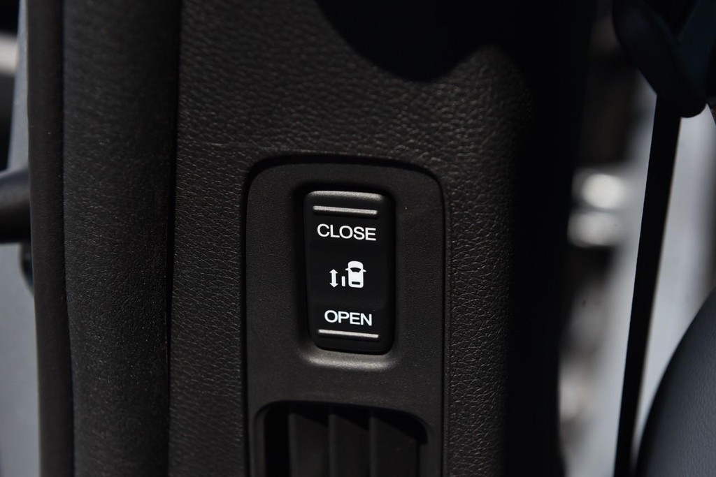 Honda Odyssey Vehicle Full-screen Gallery Image 29