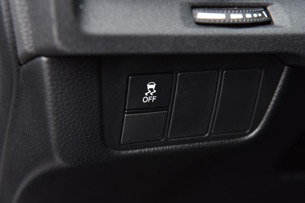 Honda CR-V Vehicle Image 10