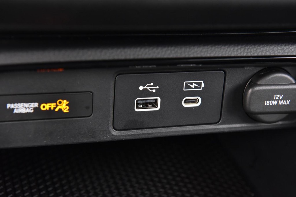 Honda CR-V Vehicle Image 16