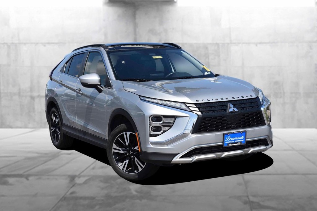 Mitsubishi Eclipse Cross Vehicle Full-screen Gallery Image 2