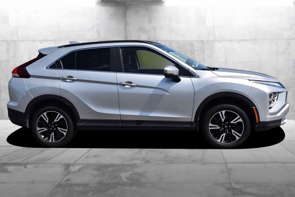 Mitsubishi Eclipse Cross Vehicle Full-screen Gallery Image 5
