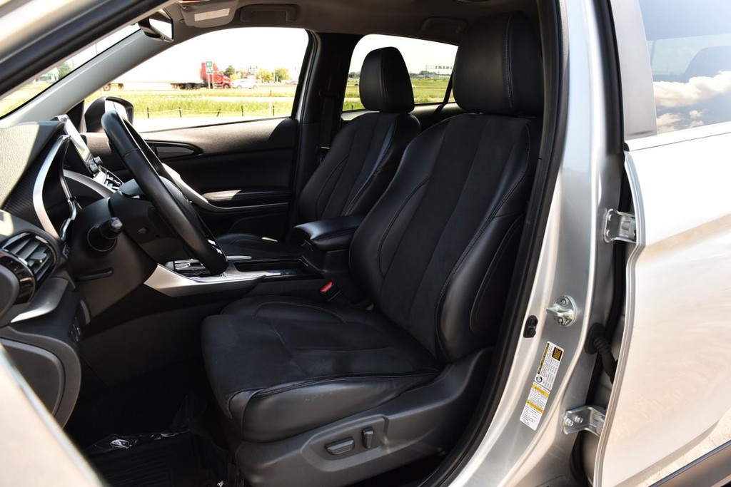 Mitsubishi Eclipse Cross Vehicle Full-screen Gallery Image 20