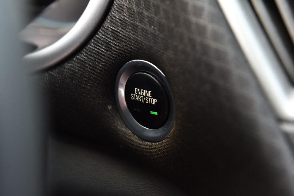 Chevrolet Malibu Vehicle Full-screen Gallery Image 15