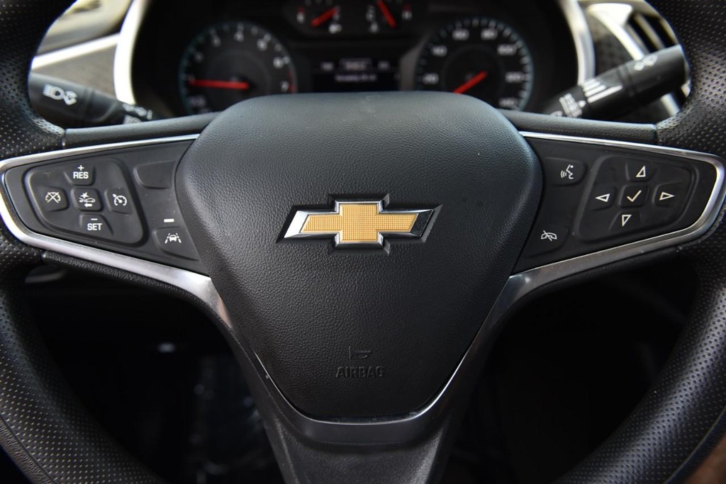 Chevrolet Malibu Vehicle Full-screen Gallery Image 16