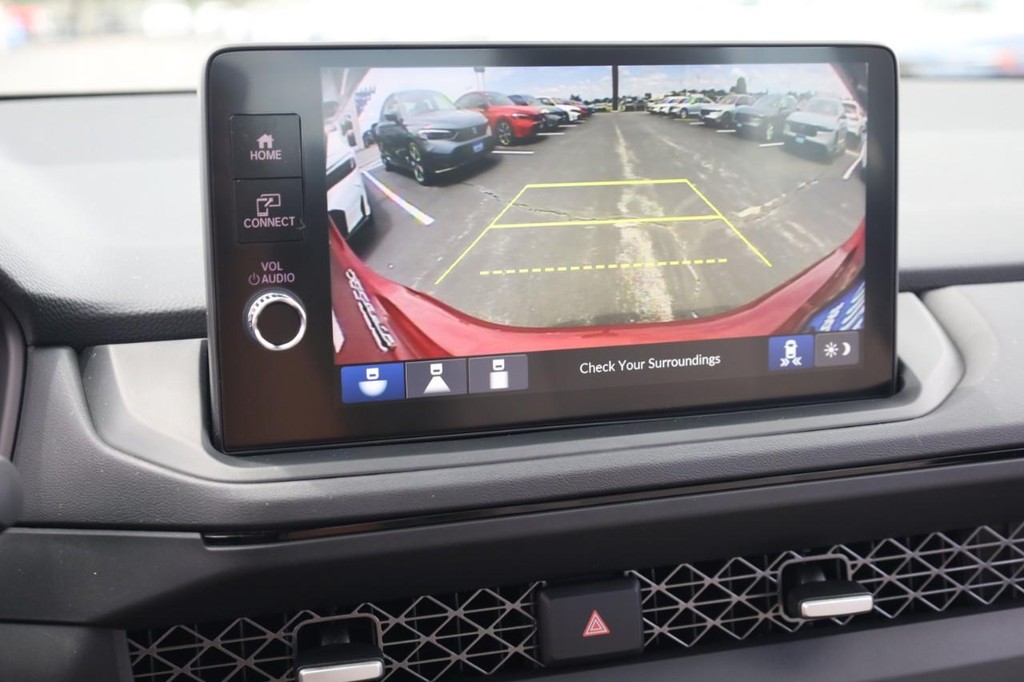 Honda Accord Sedan Vehicle Full-screen Gallery Image 12