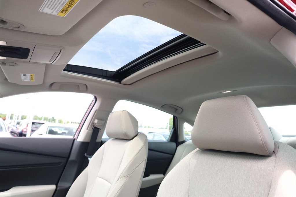 Honda Accord Sedan Vehicle Full-screen Gallery Image 19