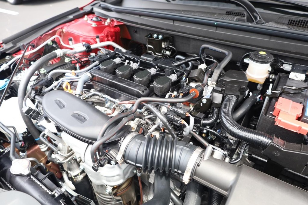 Honda Accord Sedan Vehicle Full-screen Gallery Image 24
