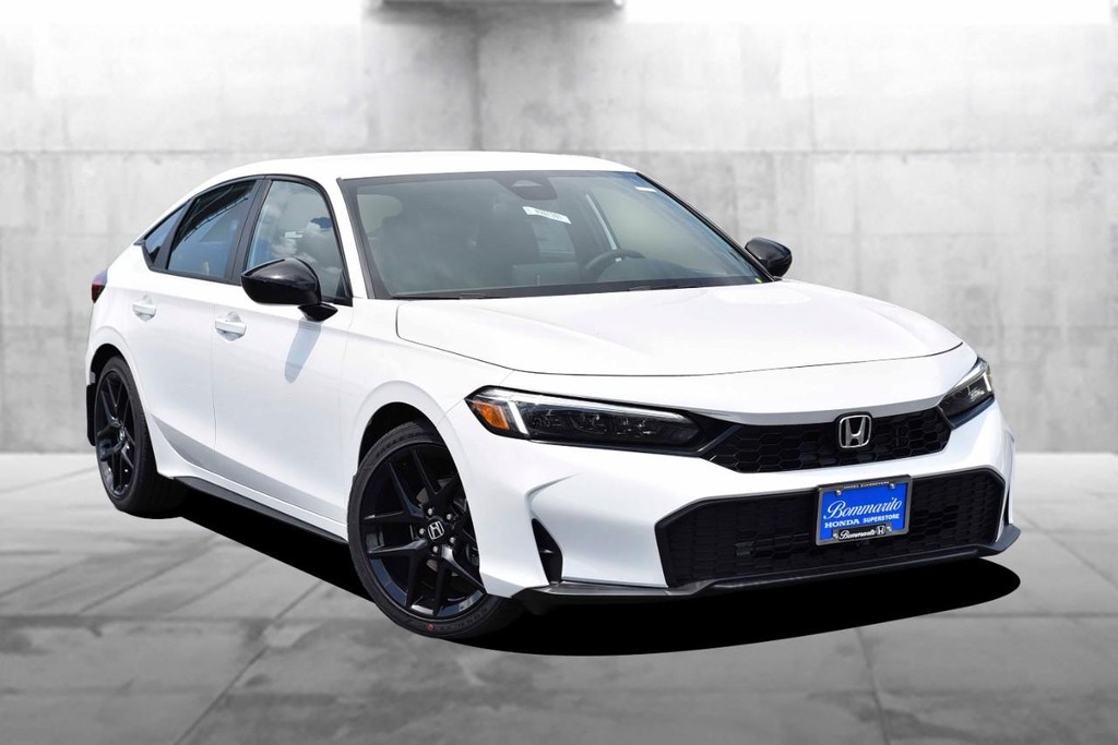Honda Civic Hatchback Vehicle Full-screen Gallery Image 2