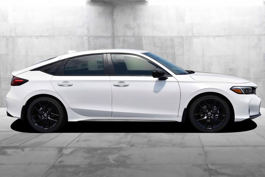 Honda Civic Hatchback Vehicle Full-screen Gallery Image 5