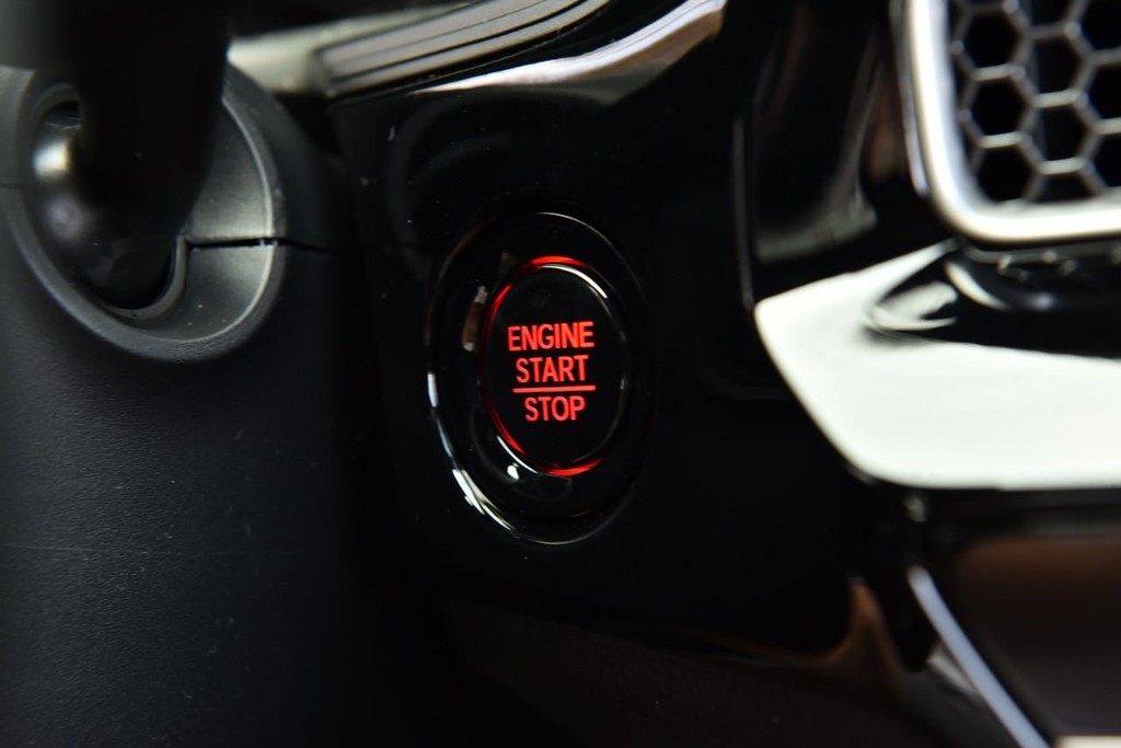 Honda Civic Hatchback Vehicle Full-screen Gallery Image 18