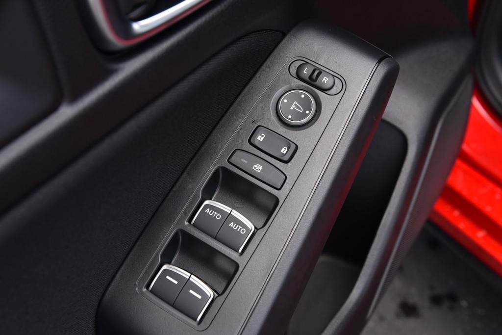 Honda Civic Hatchback Vehicle Full-screen Gallery Image 8