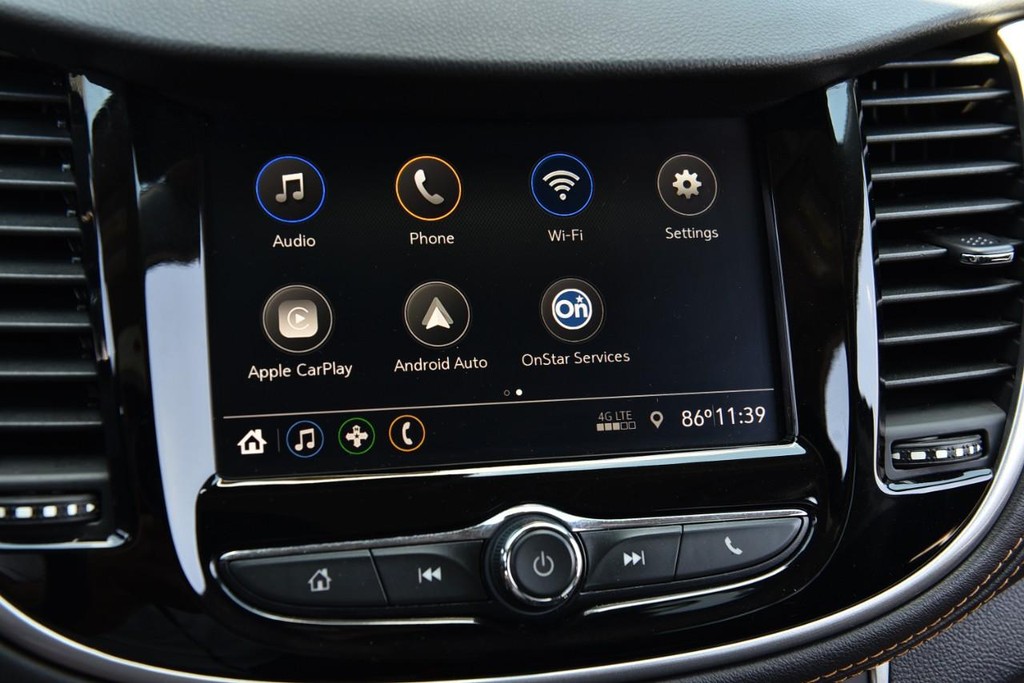 Chevrolet Trax Vehicle Full-screen Gallery Image 12