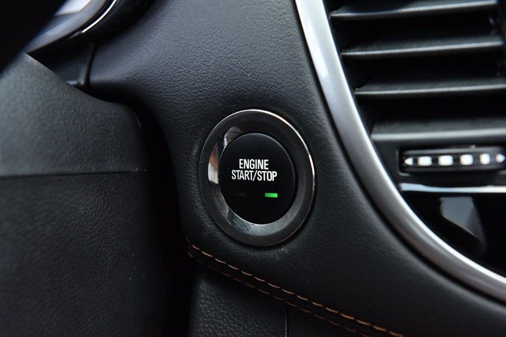 Chevrolet Trax Vehicle Full-screen Gallery Image 15