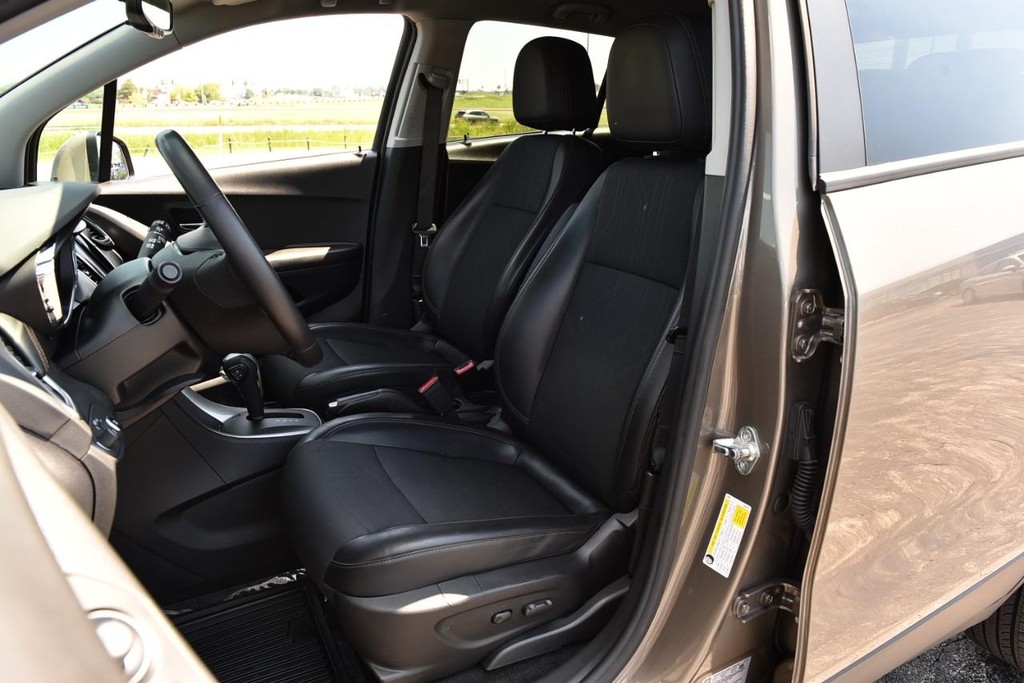 Chevrolet Trax Vehicle Full-screen Gallery Image 17