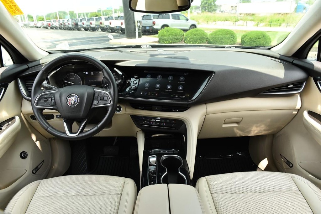 Buick Envision Vehicle Full-screen Gallery Image 07