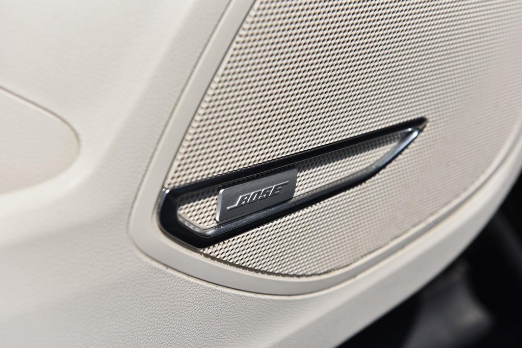 Buick Envision Vehicle Full-screen Gallery Image 10