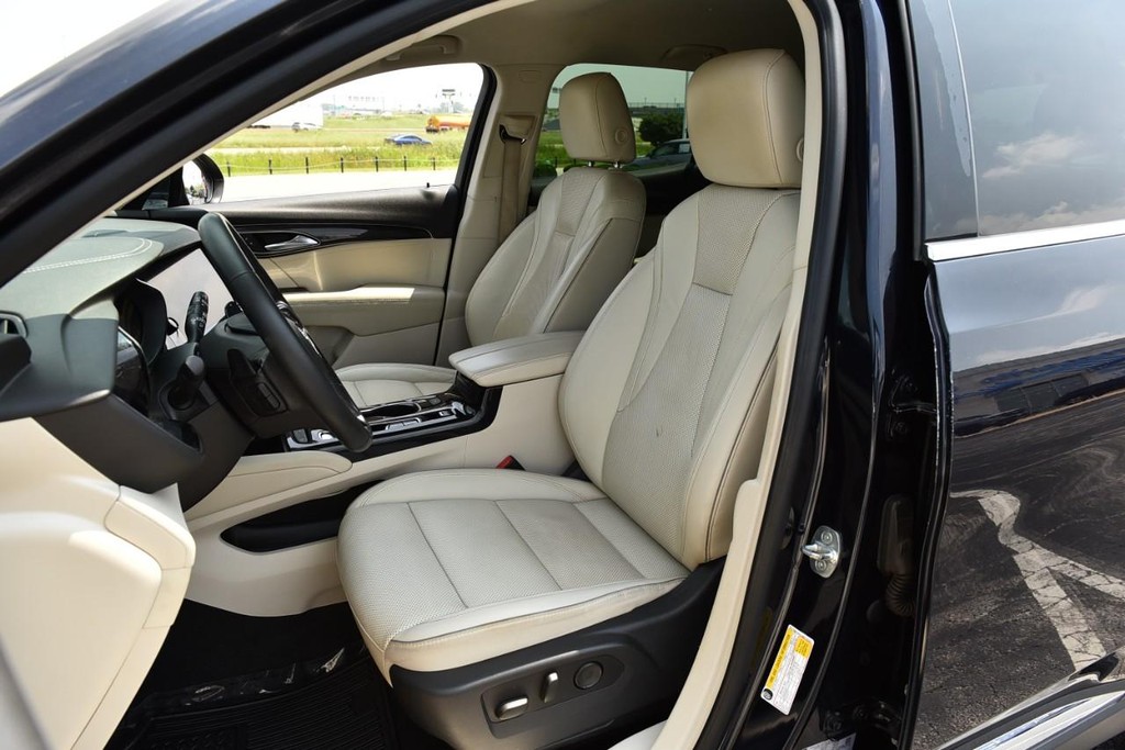 Buick Envision Vehicle Full-screen Gallery Image 25