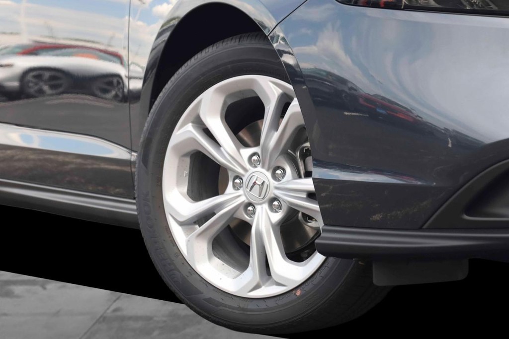 Honda Accord Sedan Vehicle Image 03